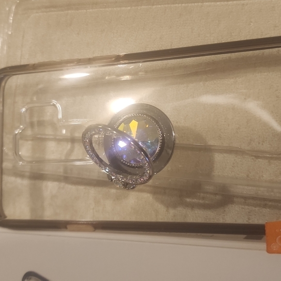 Piccadilly Samsung 9+ phone case eith diamond ring holder - Picture 3 of 3